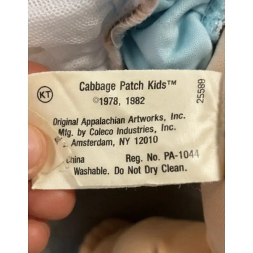Vintage 1982 Coleco Cabbage Patch Kids Doll Red Yarn Hair Blue Eyes Rare
